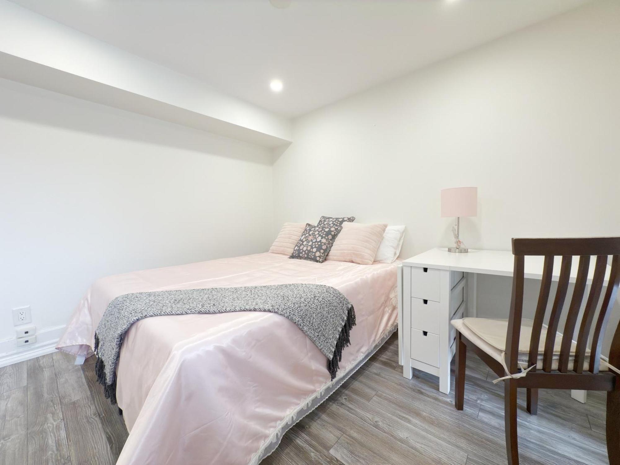Cozy Room With Private Bath Near Don Mills Subway Toronto Dış mekan fotoğraf